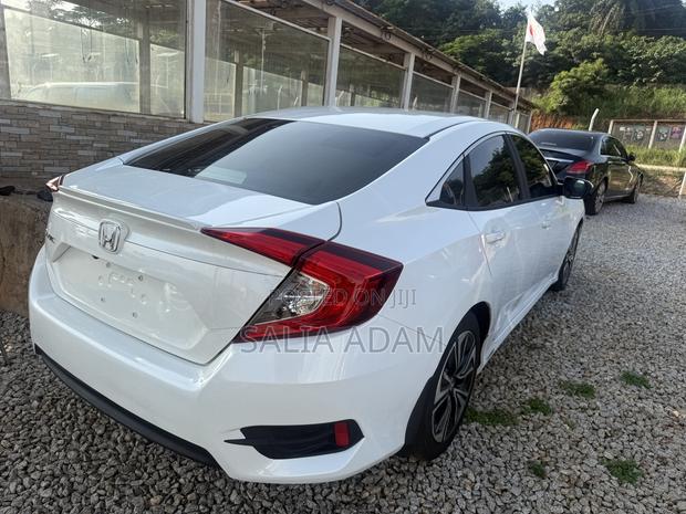Honda Civic 2017 White