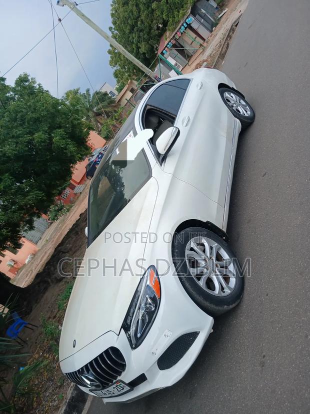 Mercedes-Benz C300 Base Sedan RWD (2.0L 4cyl 7A) 2016 Blue