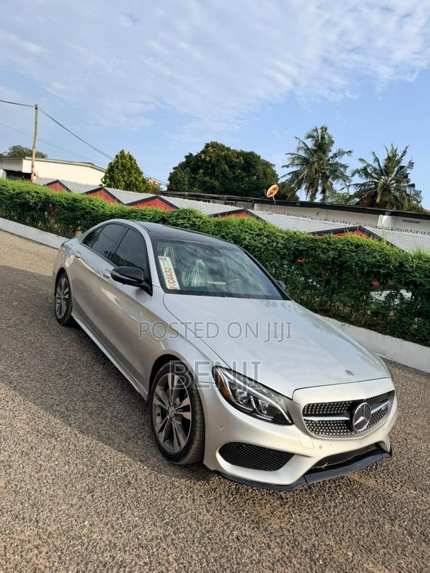Mercedes-Benz C300 2018 Silver