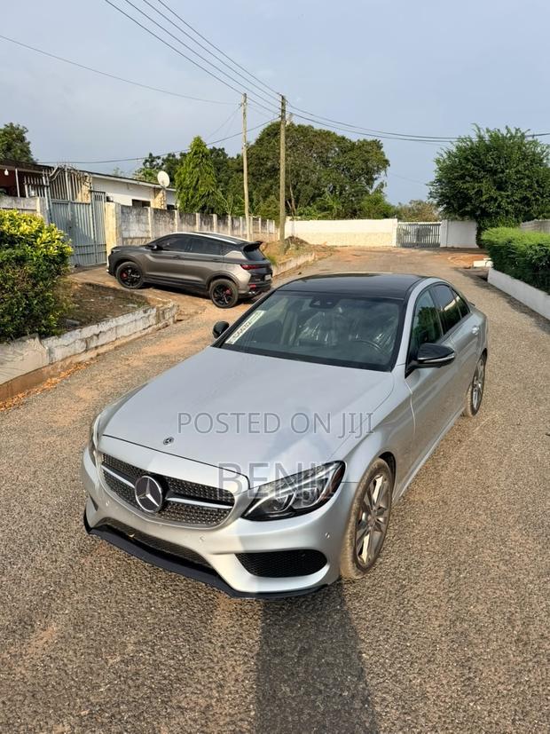 Mercedes-Benz C300 2018 Silver