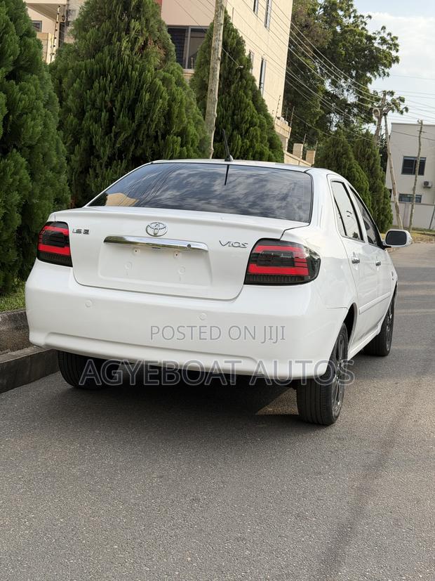 Toyota Vios 2010 White