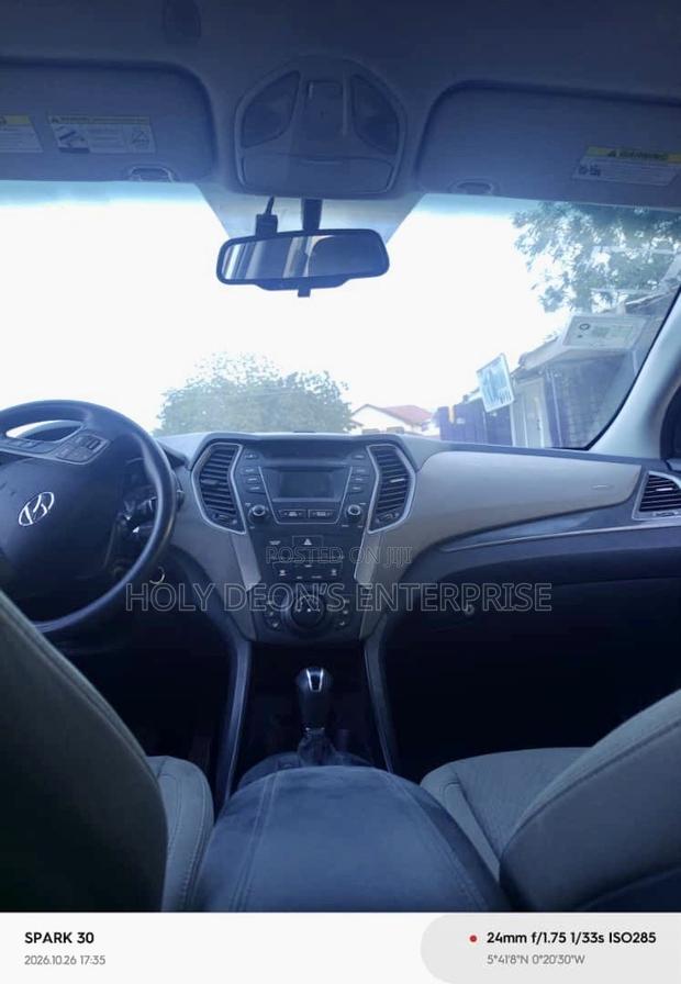 Hyundai Santa Fe GLS 4dr SUV AWD (3.3L 6cyl 6A) 2014 White