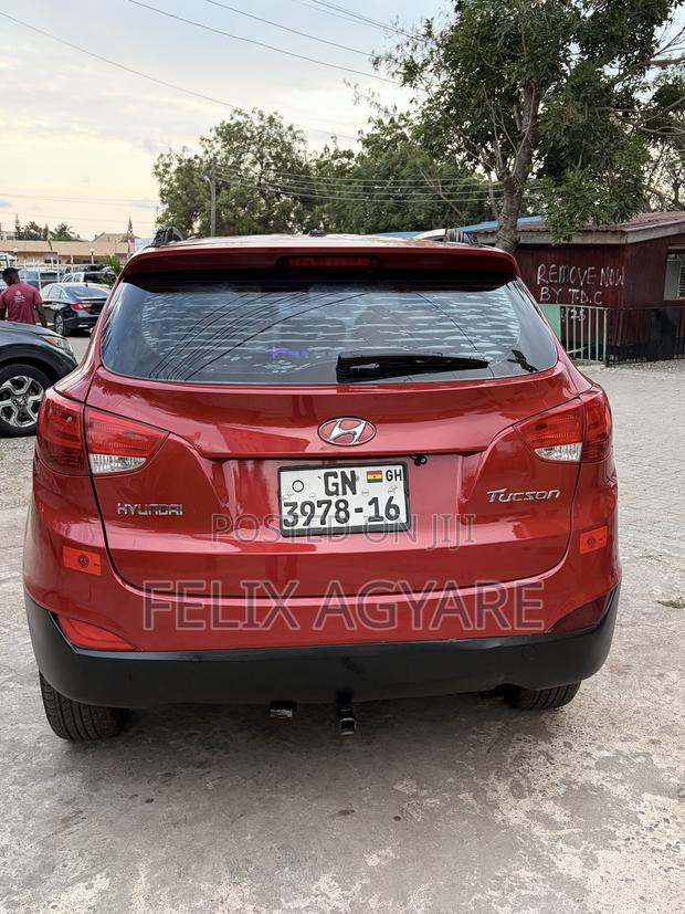 Hyundai Tucson 2013 Red