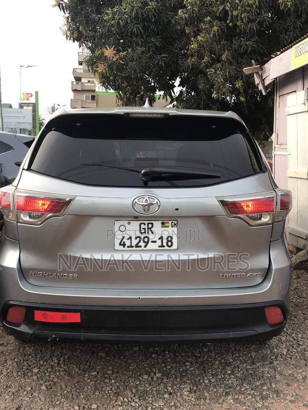 Toyota Highlander Limited V6 4x2 (3.5L 6cyl 6A) 2016 Silver