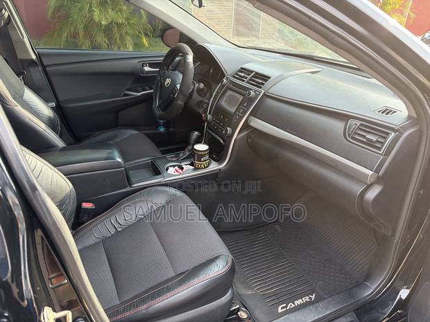 Toyota Camry SE 4dr Sedan (2.5L 4cyl 6A) 2017 Black