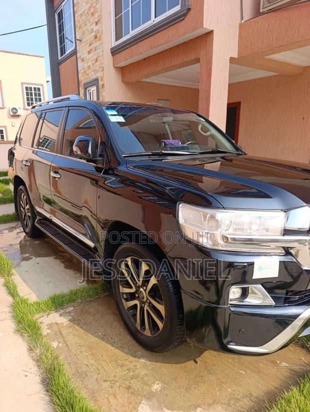 Toyota Land Cruiser 2019 Black