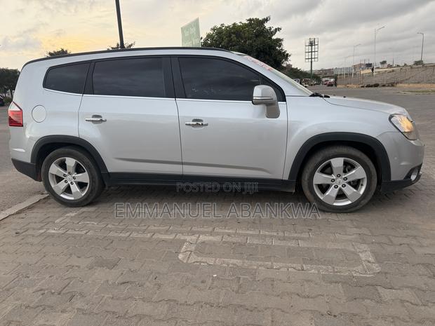 Chevrolet Orlando 2.0 2015 Silver