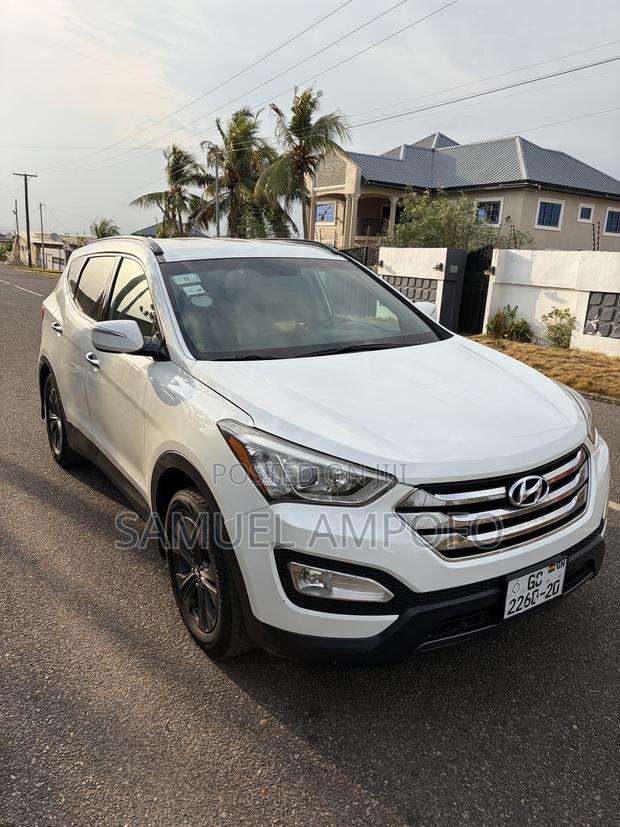 Hyundai Santa Fe Limited 4dr SUV (3.3L 6cyl 6A) 2015 White
