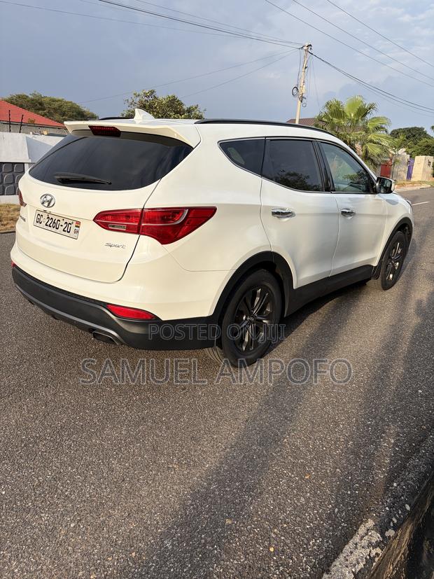 Hyundai Santa Fe Limited 4dr SUV (3.3L 6cyl 6A) 2015 White