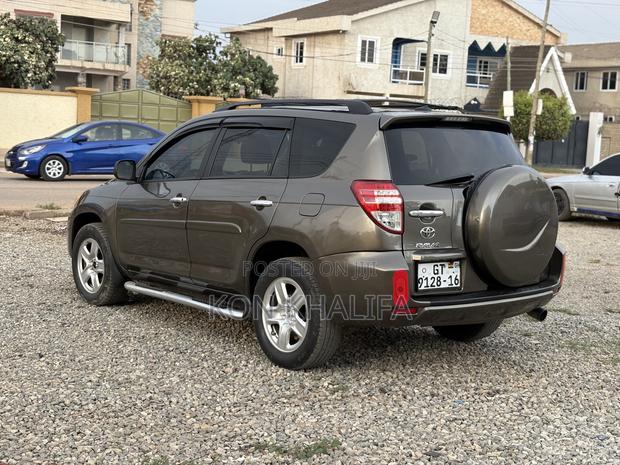 Toyota RAV4 2.5 4x4 2011