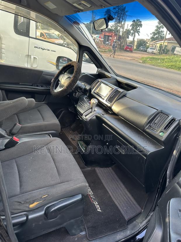Honda Stepwgn 2012 Black