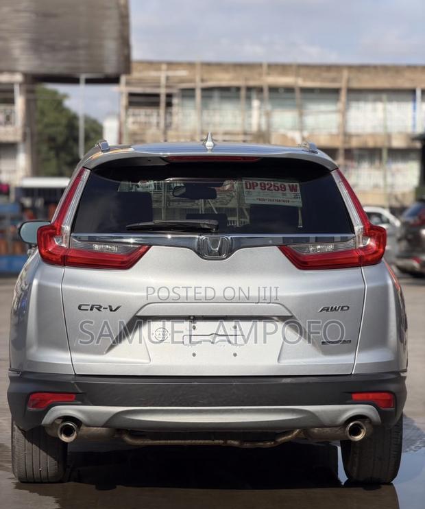 Honda CR-V Touring AWD 2018 Gray