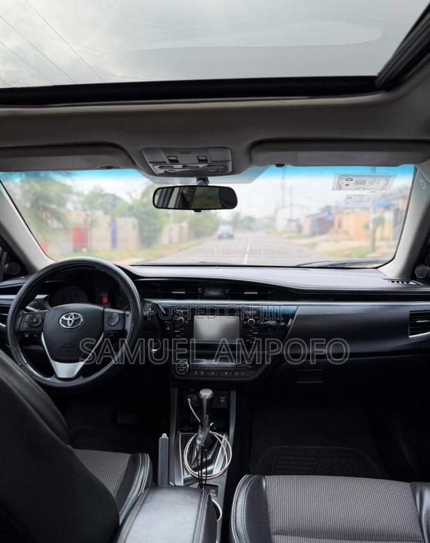 Toyota Corolla S 4dr Sedan (1.8L 4cyl CVT) 2016 Gray