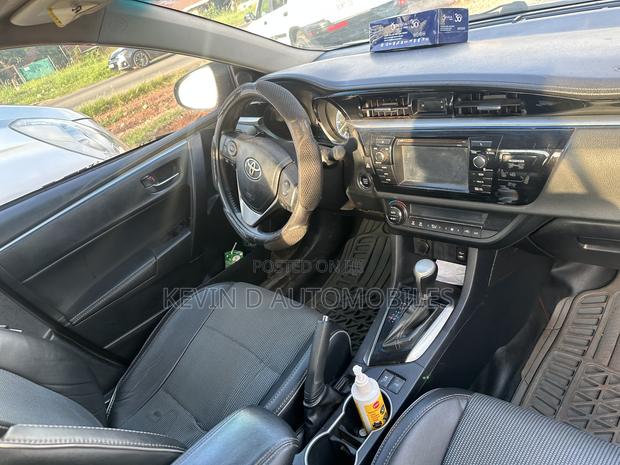 Toyota Corolla S 4dr Sedan (1.8L 4cyl CVT) 2015 Silver