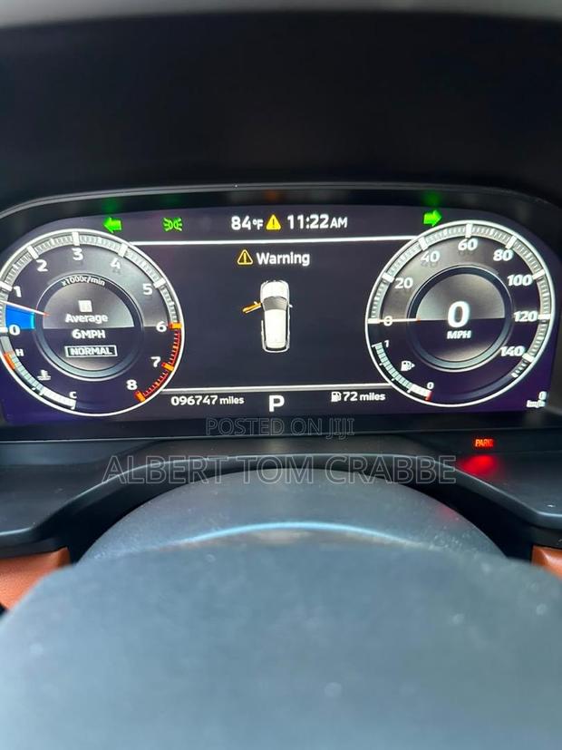 Mitsubishi Outlander SEL Launch Edition 2022 Silver