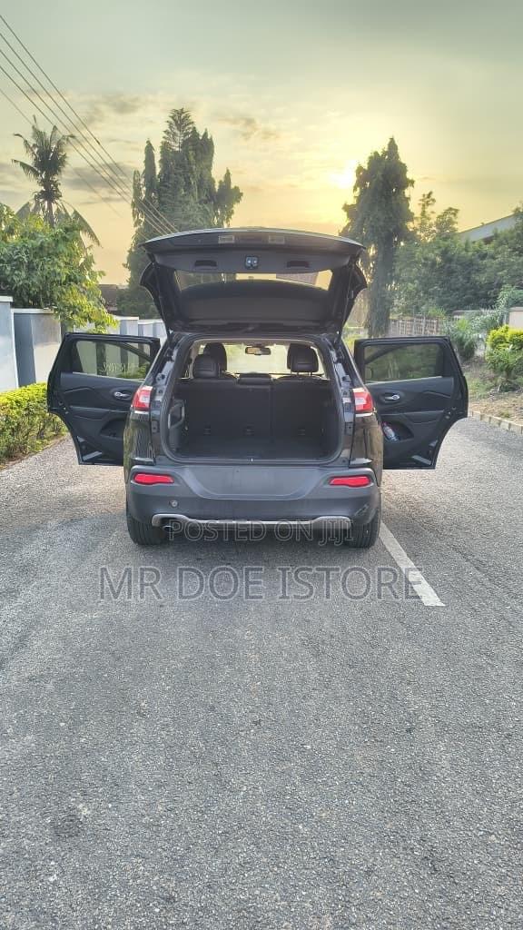 Jeep Cherokee Limited 4x4 2016 Black