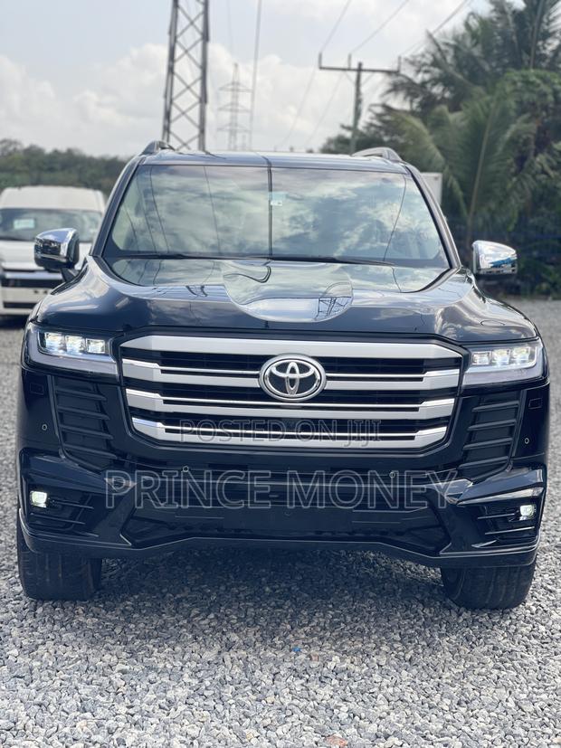Toyota Land Cruiser 2024 Black
