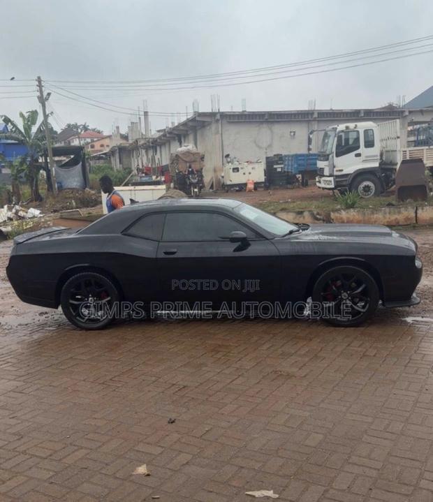 Dodge Challenger 2018 Black