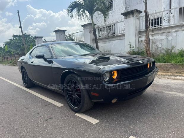 Dodge Challenger 2018 Black
