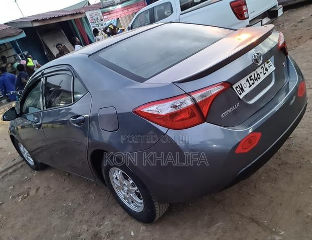 Toyota Corolla 2015 Gray
