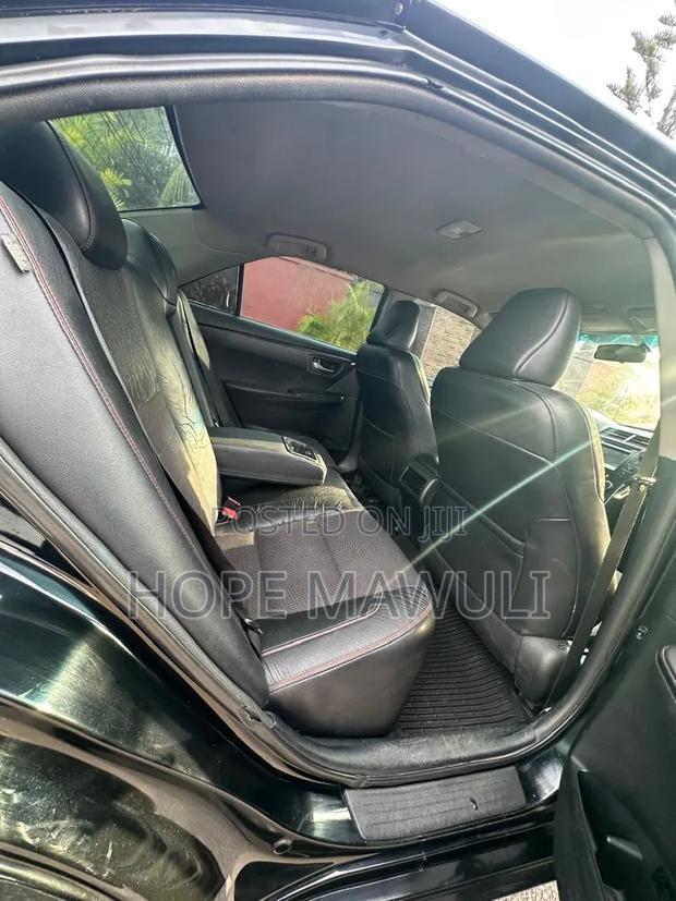 Toyota Camry SE 4dr Sedan (2.5L 4cyl 6A) 2017 Black