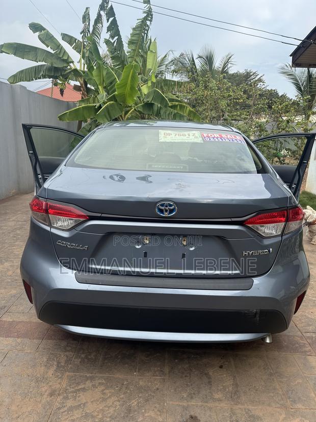 Toyota Corolla LE 2021