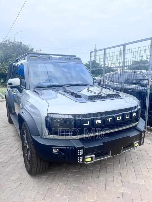 Jetour T2 2.0 Petrol AWD 2024 Silver