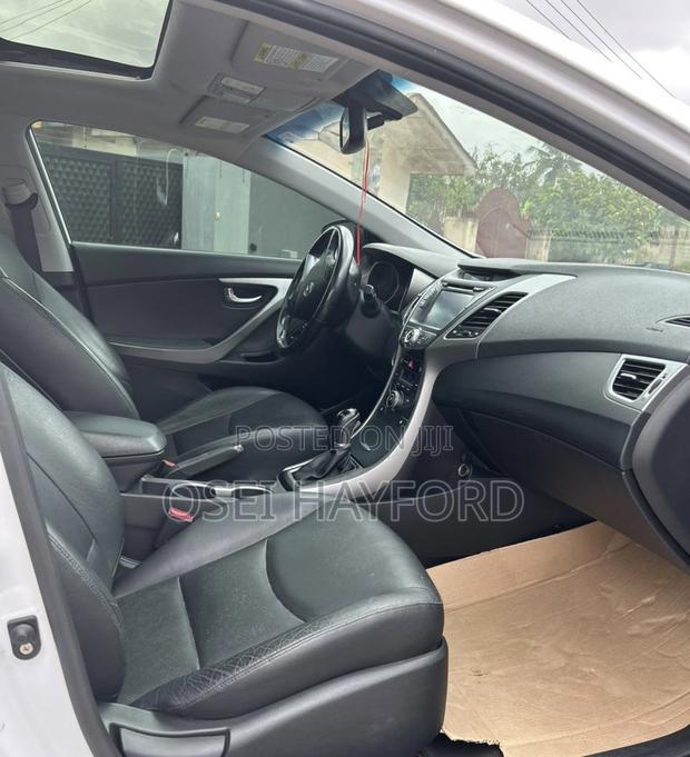 Hyundai Elantra 2014 White