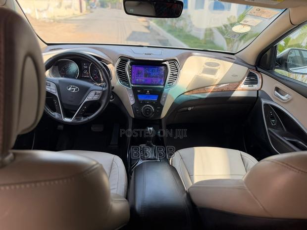 Hyundai Santa Fe 2014 White