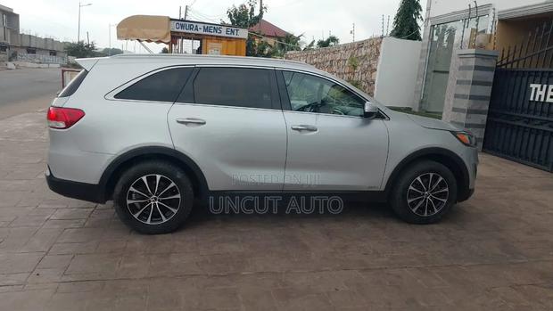 Kia Sorento 2017 Silver