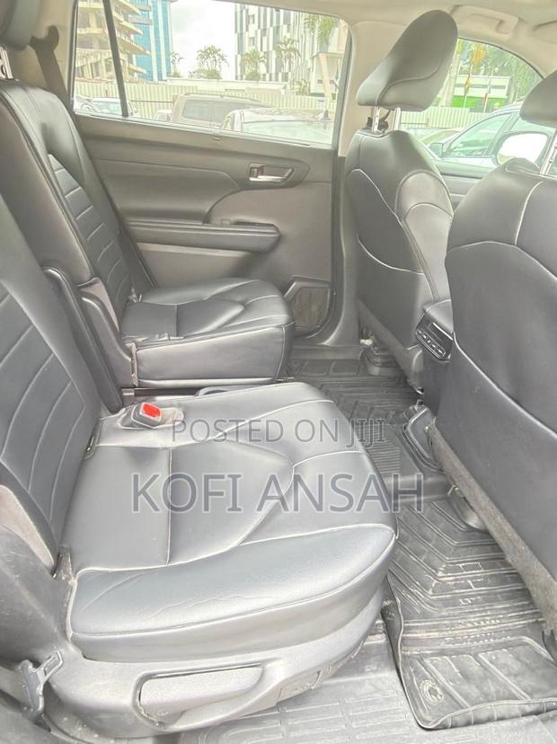 Toyota Highlander XLE AWD 2023 Black