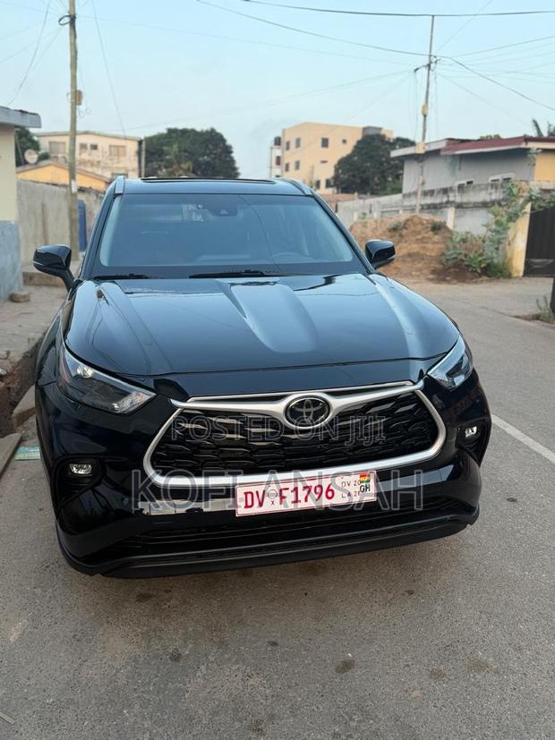 Toyota Highlander XLE AWD 2023 Black