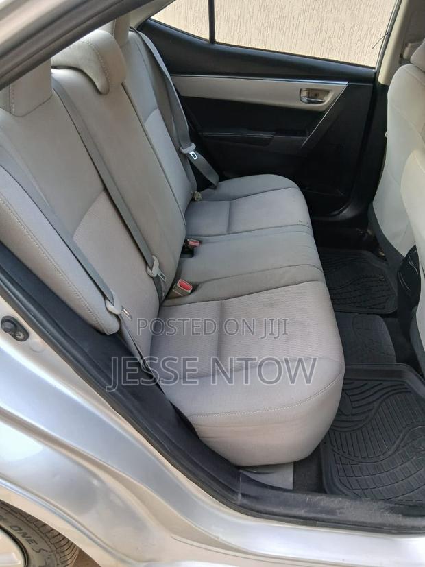 Toyota Corolla 2016 Silver