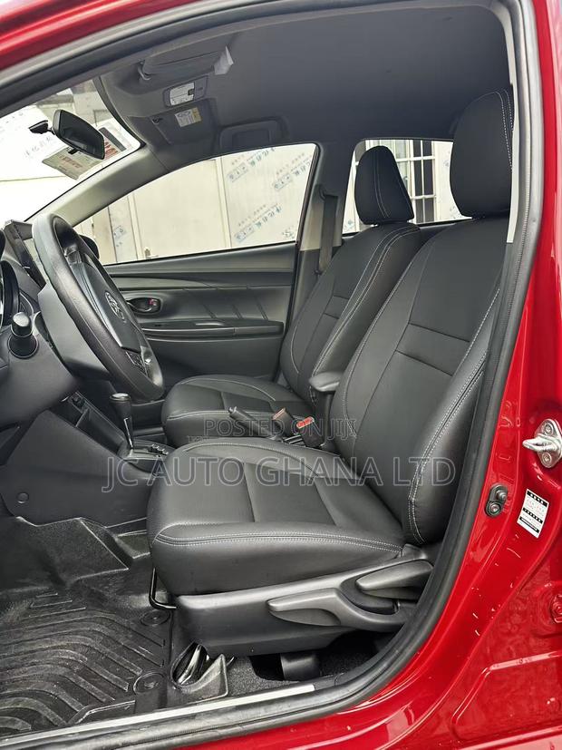 Toyota Yaris 2023 Red