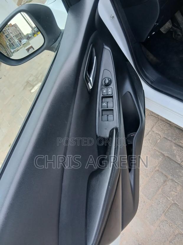 Toyota Yaris iA 1.5 FWD 2018 White