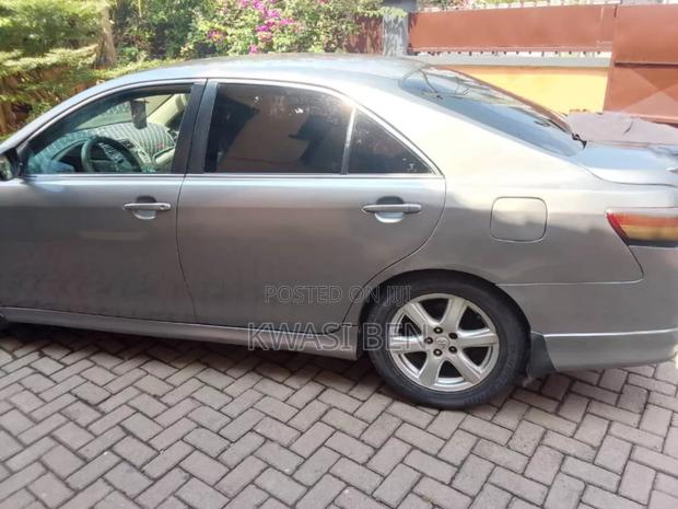Toyota Camry 2011 Gray