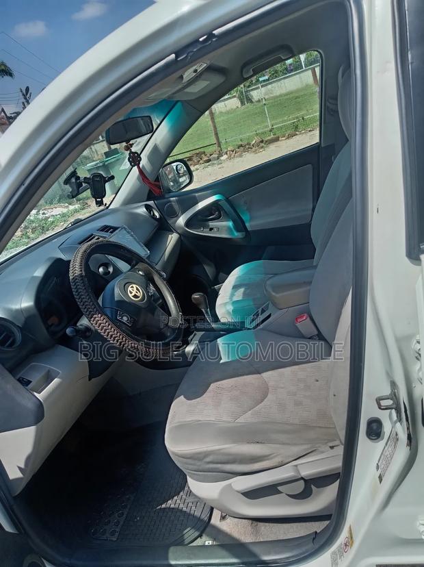 Toyota RAV4 2.5 4x4 2012 White