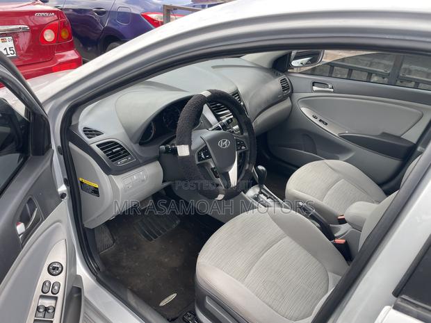 Hyundai Accent GLS 2013 Silver