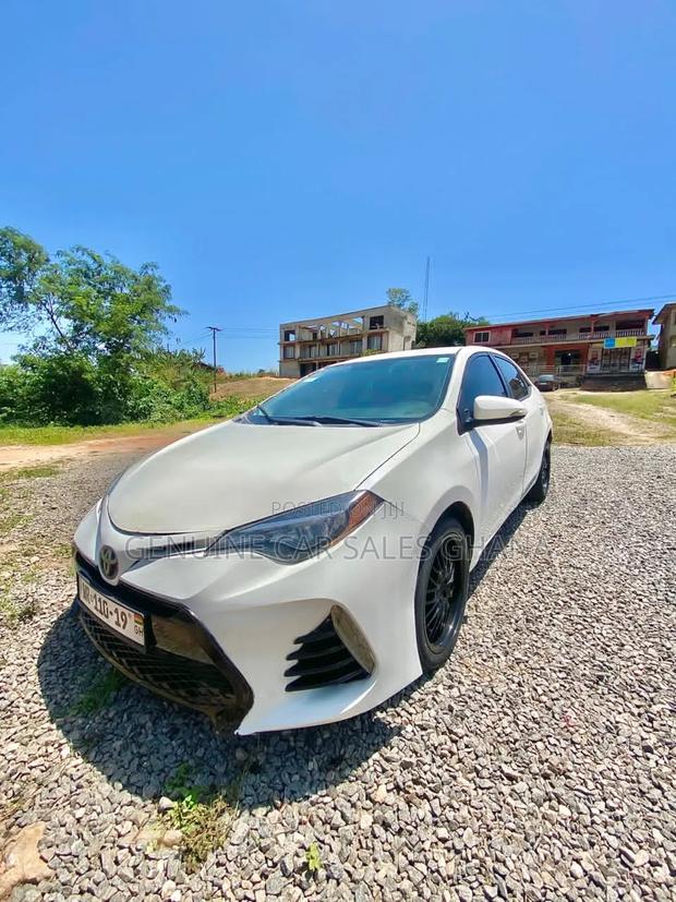 Toyota Corolla S 4dr Sedan (1.8L 4cyl CVT) 2015 White
