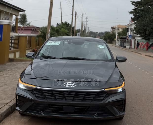 Hyundai Elantra SEL Convenience IVT 2025 Gray