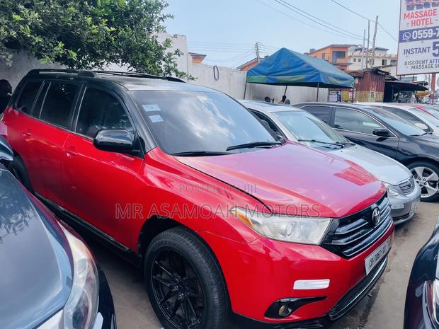 Toyota Highlander 2012 Red