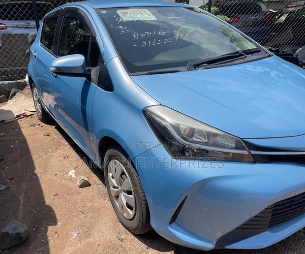 Toyota Vitz 1.3 FWD 5dr 2014 Blue