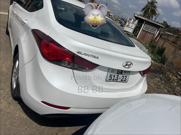 Hyundai Elantra 2013 White