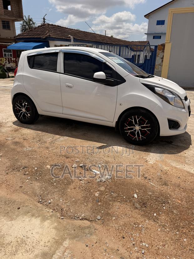 Chevrolet Spark LS CVT 2016 White