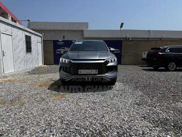 BYD Song Pro DM-i 2024 Gray