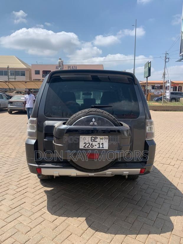 Mitsubishi Pajero 2011 Black
