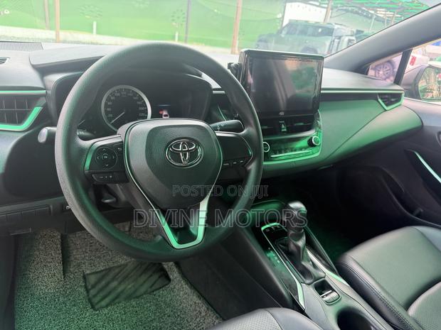 Toyota Levin Hybrid Entry 2019 Purple