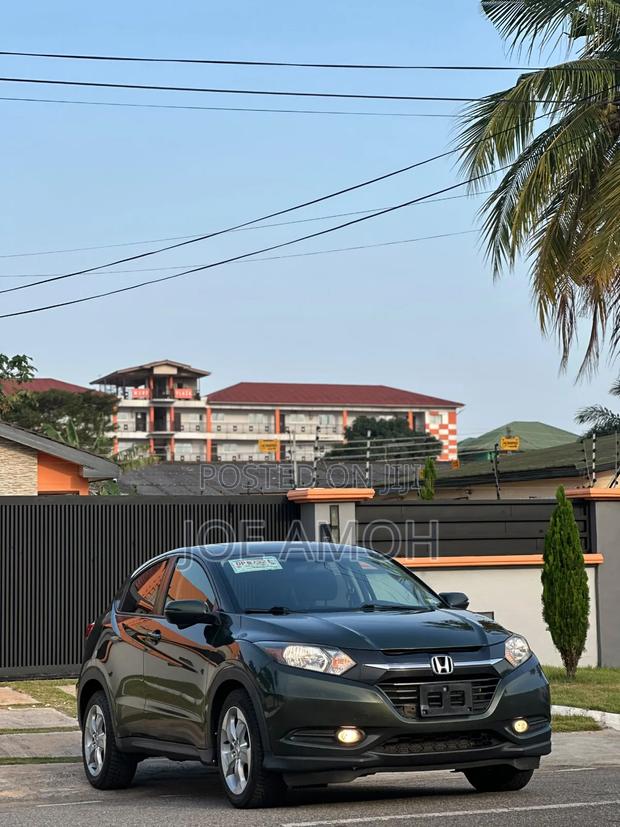 Honda HR-V 4dr SUV (1.5L 4cyl CVT) 2016 Green