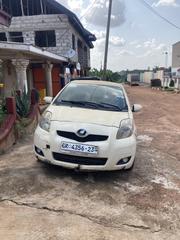 Toyota Vitz 1.3 AWD 3dr 2010 Off white for sale