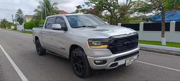 Dodge RAM 1500 5.7 Petrol AWD 2022 Silver